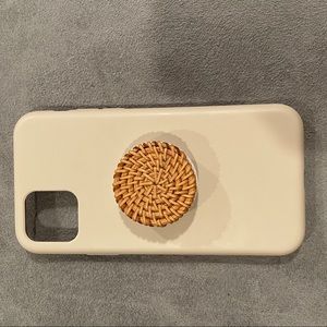 iPhone 11 Pro case with pop socket